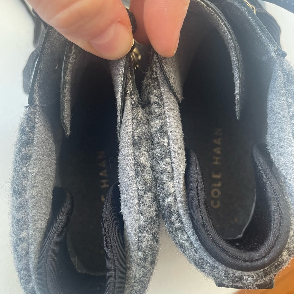 Never worn Cole Haan waterproof winter boots ! - Picture 6 of 7